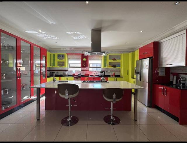 5 BEDROOM HOUSE FOR SALE IN RANGEVIEW EXT 4